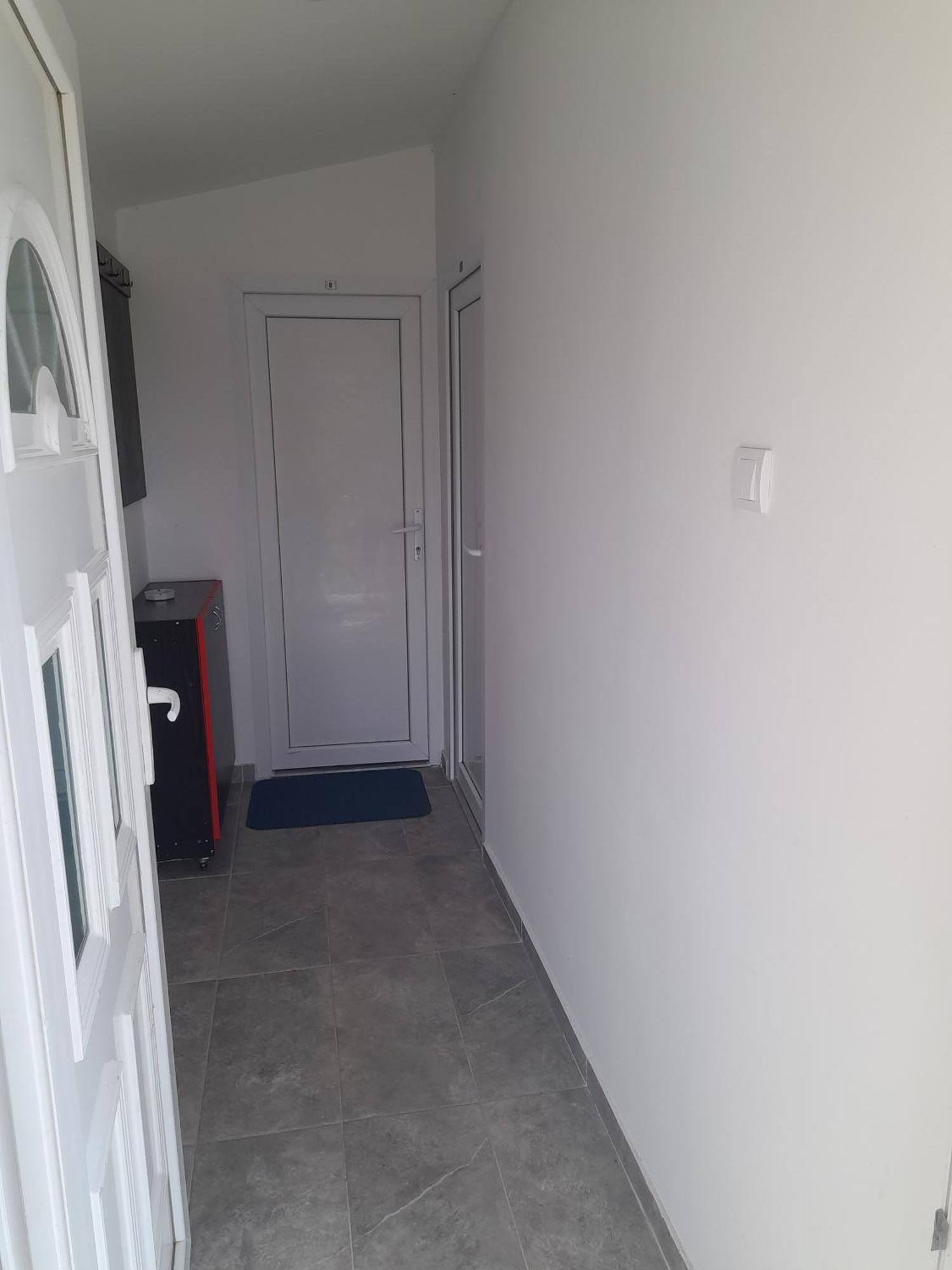 Libero Apartmani Surcin Luaran gambar
