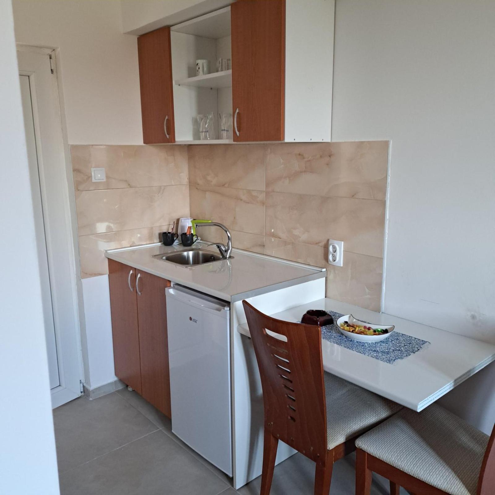 Libero Apartmani Surcin Bilik gambar