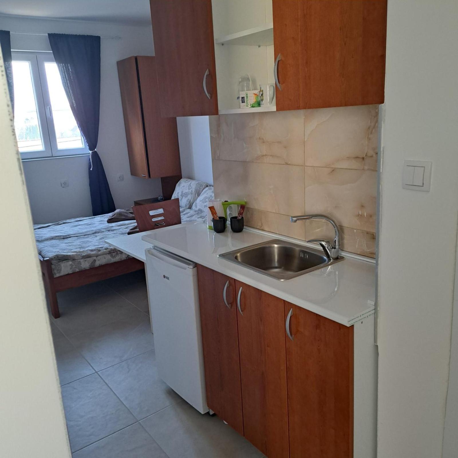 Libero Apartmani Surcin Bilik gambar