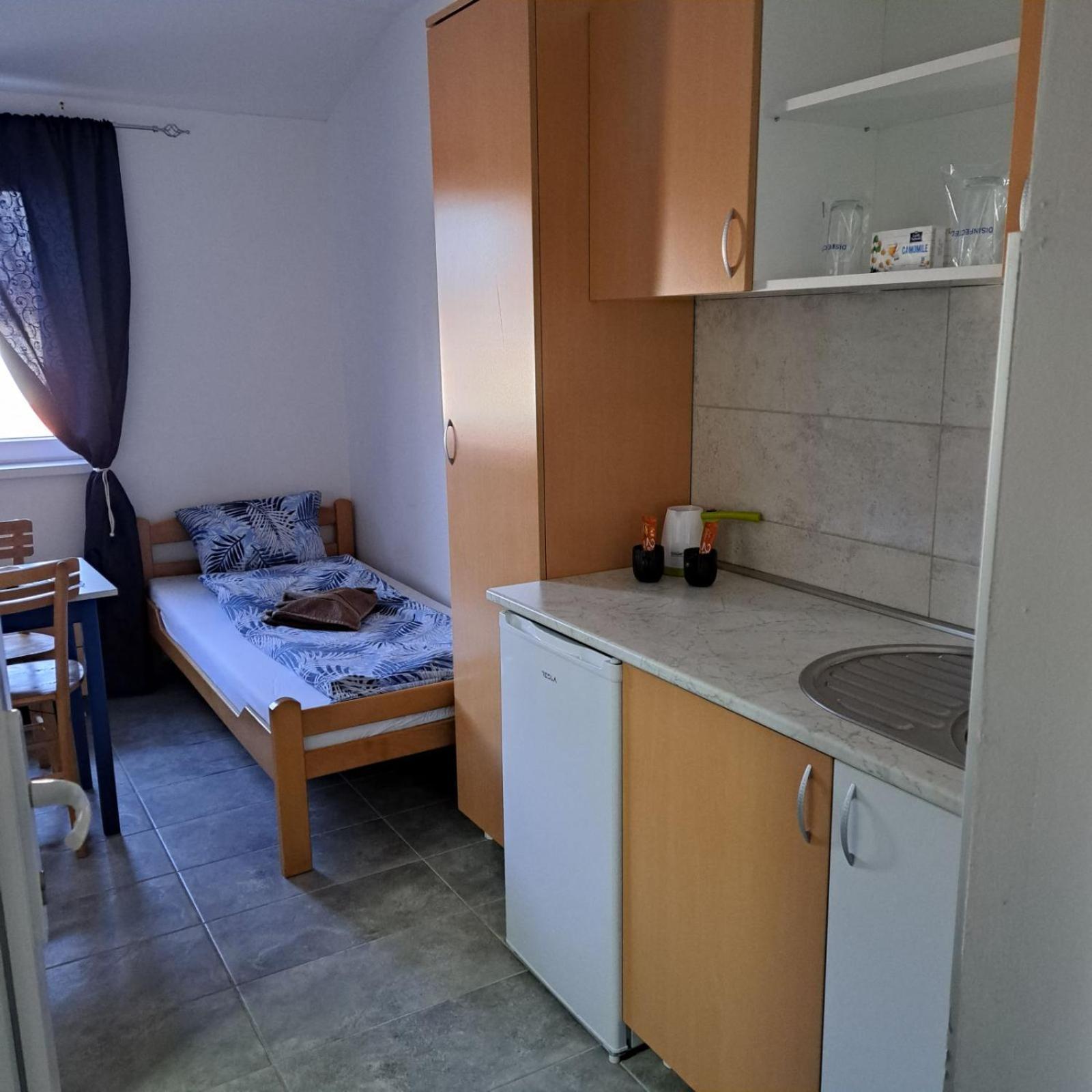 Libero Apartmani Surcin Bilik gambar