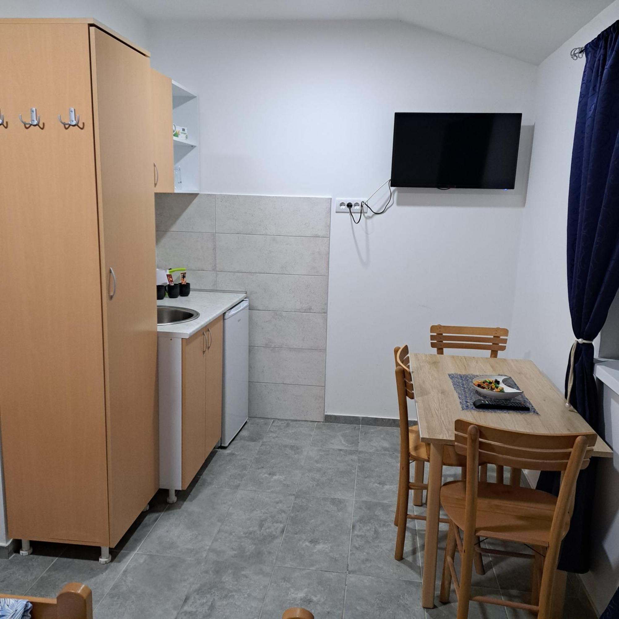 Libero Apartmani Surcin Luaran gambar