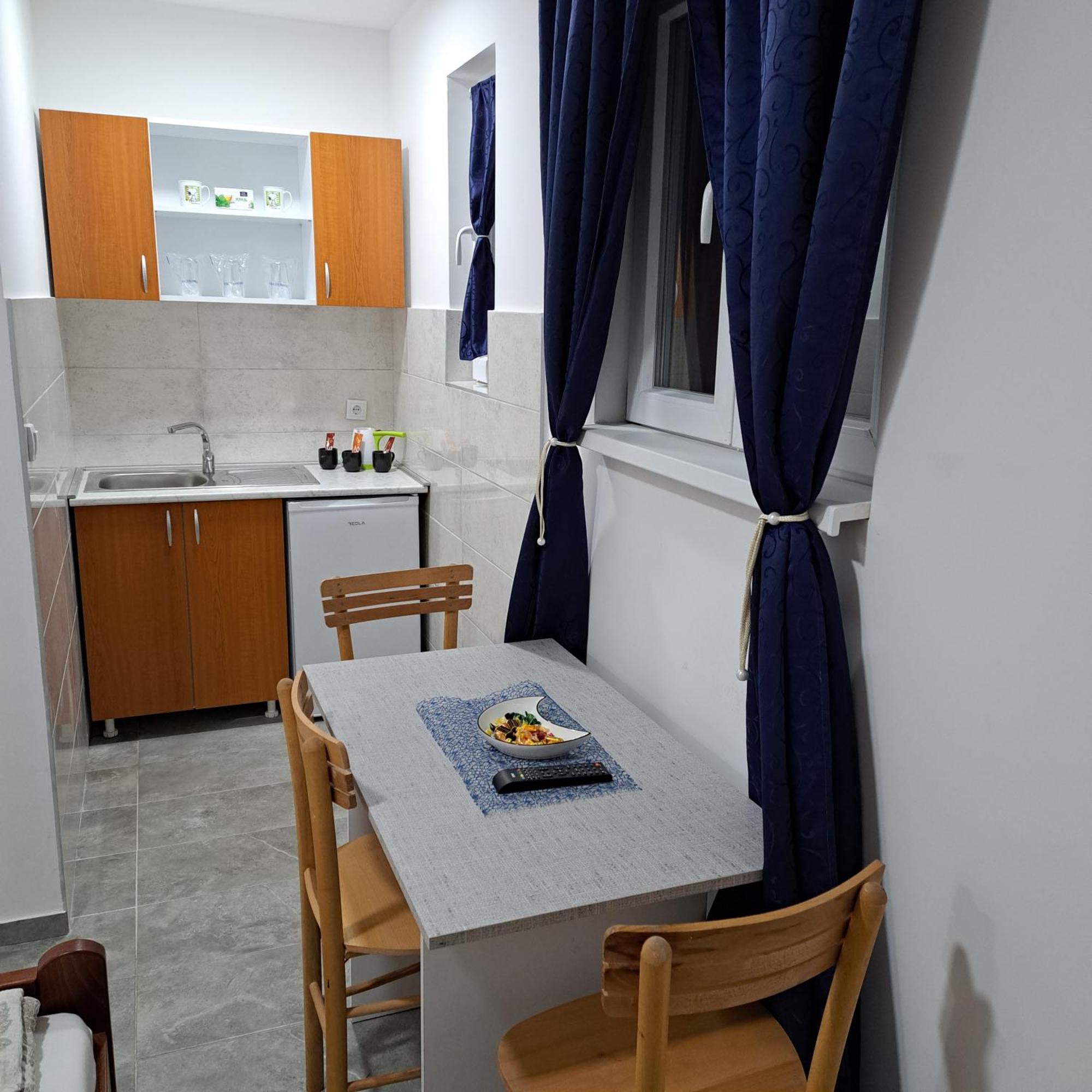 Libero Apartmani Surcin Luaran gambar