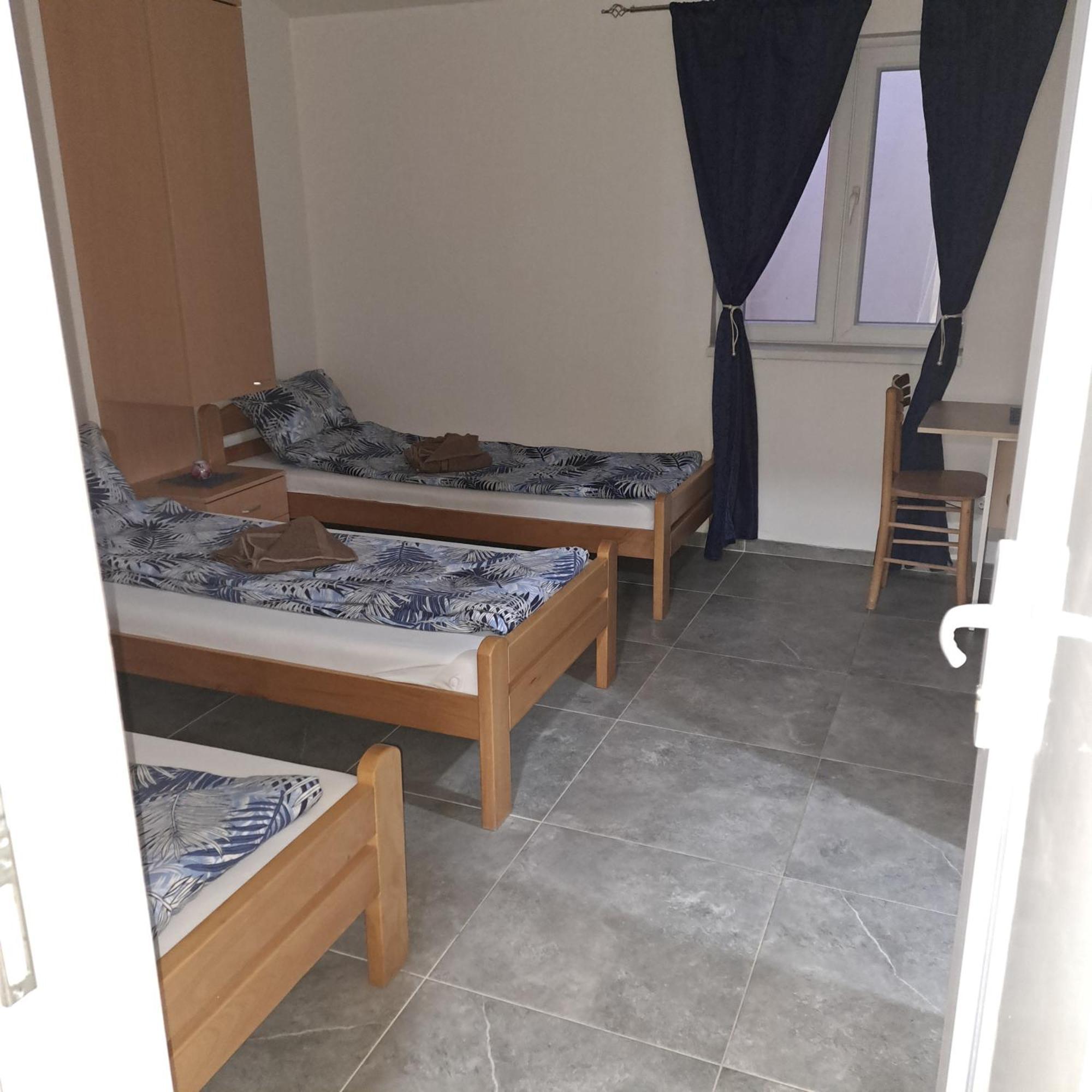 Libero Apartmani Surcin Luaran gambar